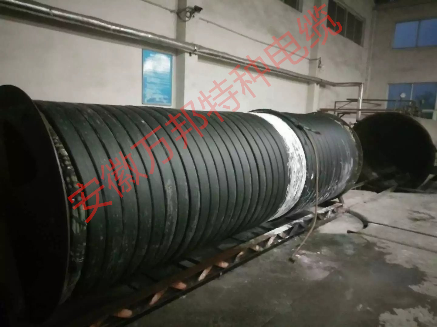 低煙無(wú)鹵動(dòng)力電纜，WDZ-YJY-4*35+16